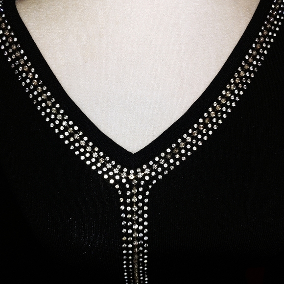 Belldini Black Rhinestone Bling V-neck Top S - Picture 3 of 7